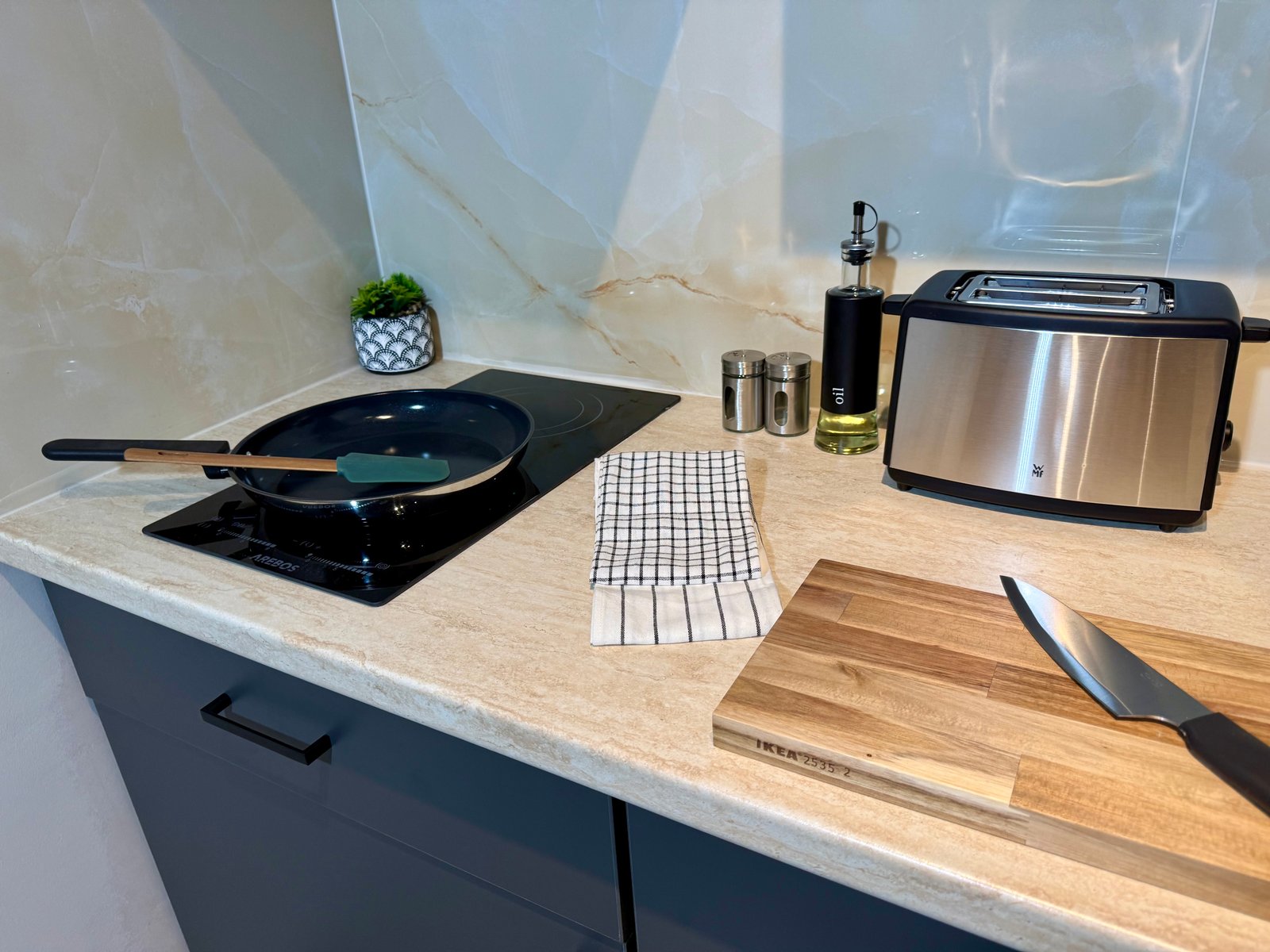 Apartment Groß – Bild 1